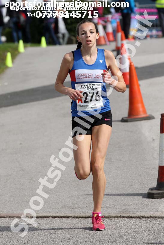 Girls under-15s 3 stage relay, Northern Senior 6 and 4 and Junior Stage Road Relays, SportsCity, Manchester. Photo:  David T. Hewitson/Sports for All Pics